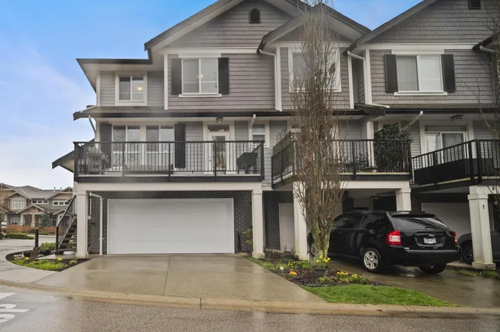 9 7157 210 STREET, Langley, British Columbia V2Y0T3