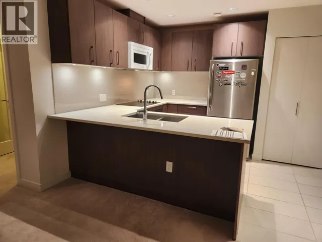 301 5981 GRAY AVENUE, Vancouver, British Columbia V6S0G1