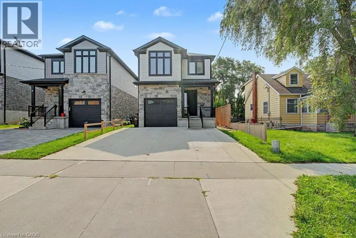 31 FOURTH Avenue, Kitchener, Ontario N2C1N9