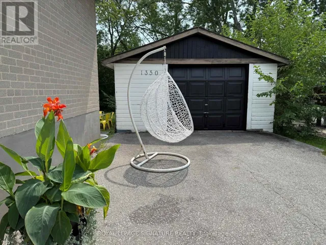 1350 REBECCA STREET, Oakville (SW Southwest), Ontario L6L1Z4