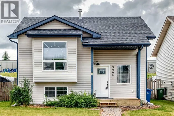 4446 54A Avenue Crescent, Innisfail, Alberta T4G1Y3