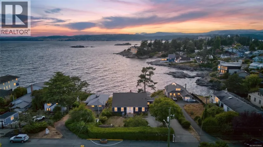 436 Constance Ave, Esquimalt, British Columbia V9A6N3