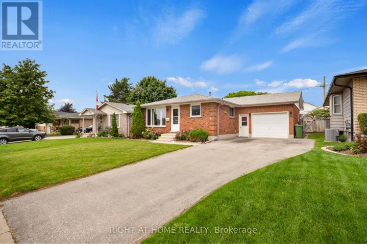 7 RAVEN AVENUE, St. Thomas, Ontario N5R5K8