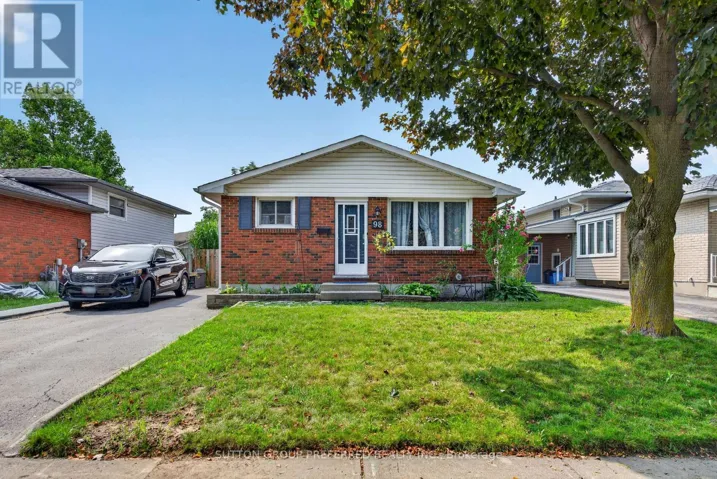 98 SURREY CRESCENT, London South (South Y), Ontario N6E1T8