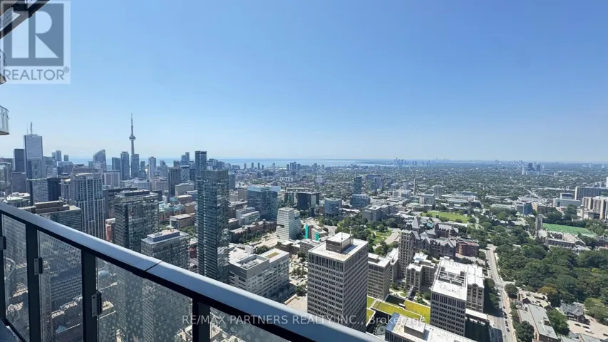 5707 - 11 WELLESLEY STREET W, Toronto (Bay Street Corridor), Ontario M4Y0G4