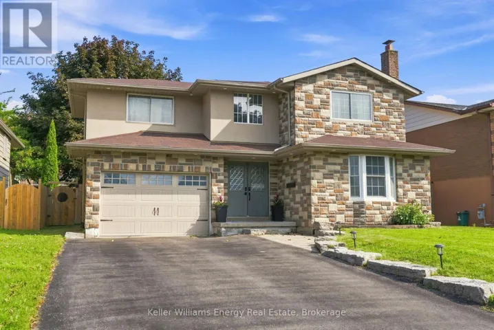 1014 PINETREE COURT, Oshawa (Eastdale), Ontario L1K1P4