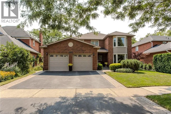 1238 SABLE Drive, Burlington, Ontario L7S2J6