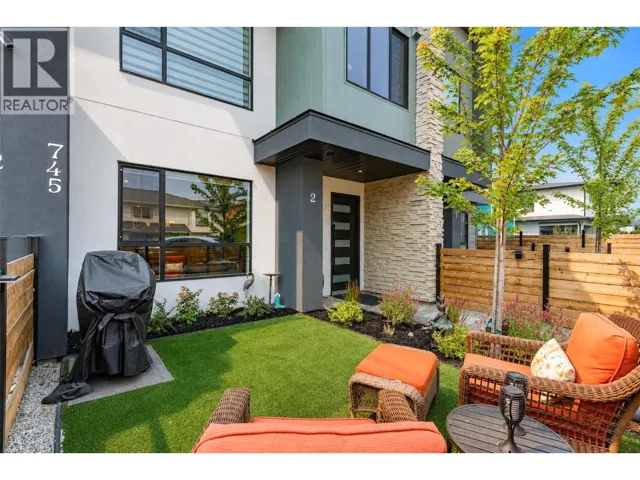 747 Patterson Avenue Unit# 2, Kelowna, British Columbia V1Y5C9