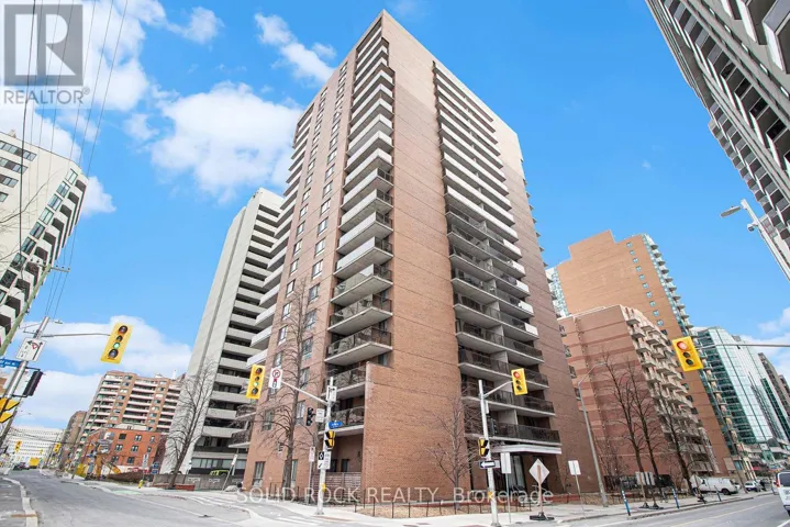 1204 - 475 LAURIER AVENUE W, Ottawa, Ontario K1R7X1