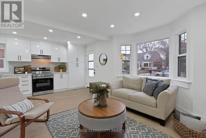 40 LEROY AVENUE, Toronto (Danforth Village-East York), Ontario M4J4G8