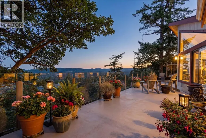 3475 Blue Sky Pl, Colwood, British Columbia V9C3N5