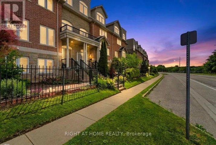 65 WELLINGTON SOUTH, Cambridge, Ontario N1R8N4