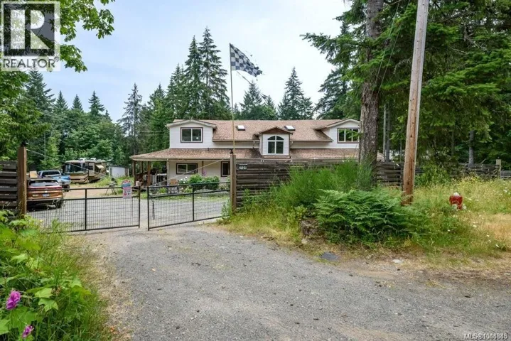 2524 MacAulay Rd, Black Creek, British Columbia V9J1B5