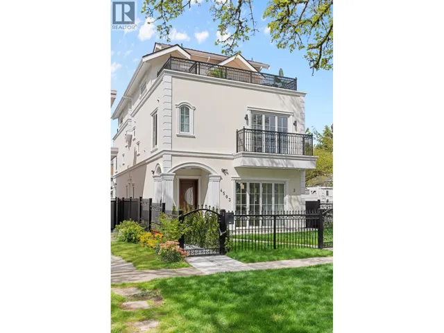 2 4503 W 15TH AVENUE, Vancouver, British Columbia V6R3B3