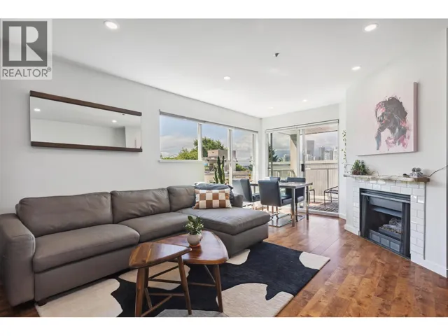 105 953 W 8TH AVENUE, Vancouver, British Columbia V5Z1E4