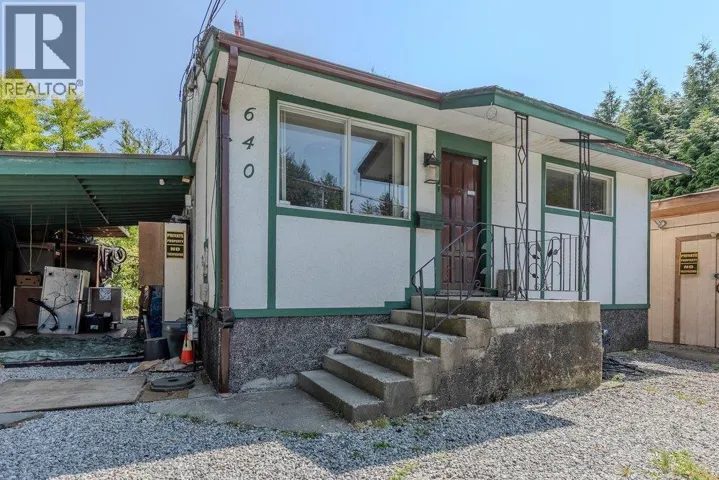 640 CLARKE ROAD, Coquitlam, British Columbia V3J3X6