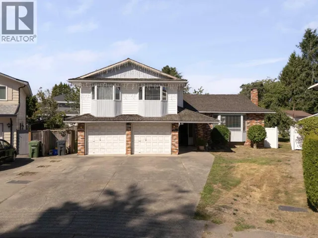 8611 RIDEAU DRIVE, Richmond, British Columbia V7A4M6