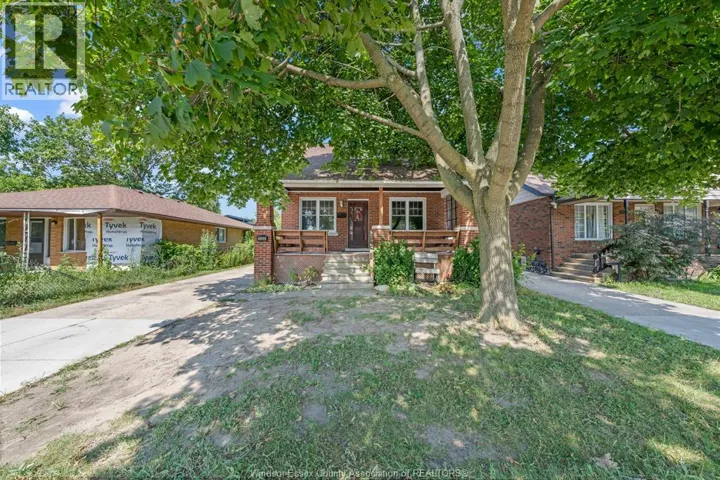 1356 PILLETTE, Windsor, Ontario N8Y3B9
