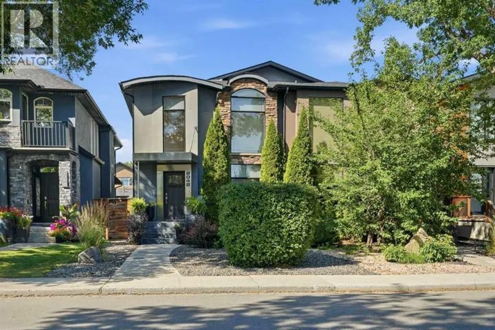2042 49 Avenue SW, Calgary, Alberta T2T2V4