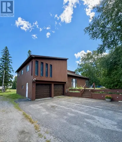 109-111 Hillcrest RD, Longlac, Ontario P0T2A0
