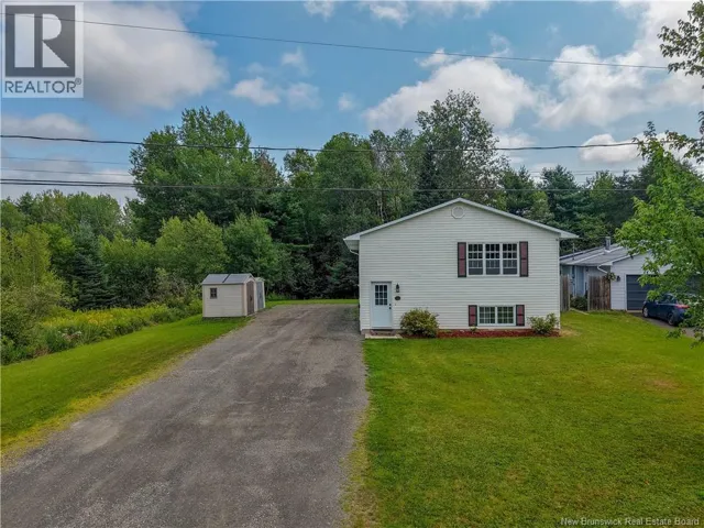 29 Malibu Street, Fredericton, New Brunswick E3A5P2