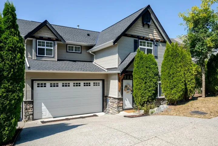 3379 GOLDSTREAM DRIVE, Abbotsford, British Columbia V3G3B7