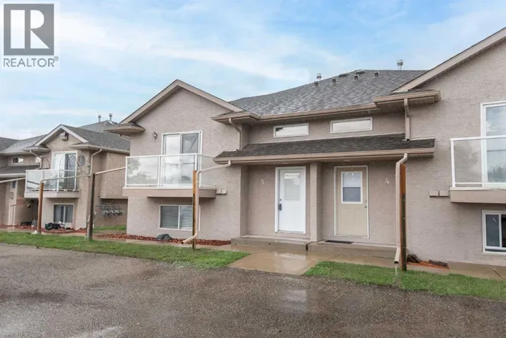 5, 4626 44 Street, Sylvan Lake, Alberta T4S1W7