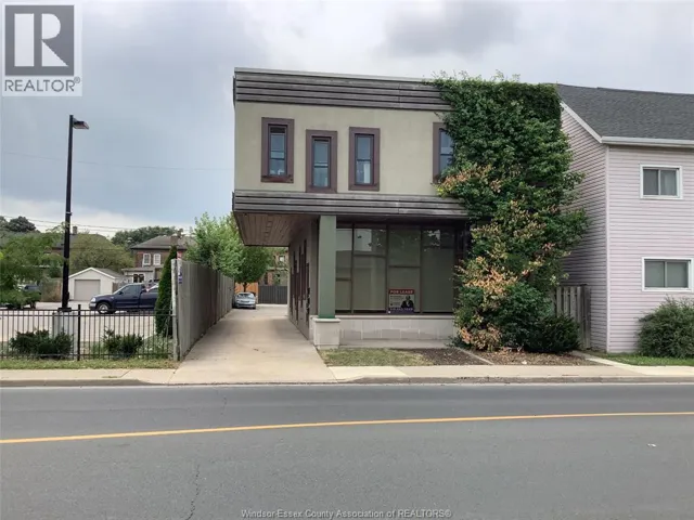 821 WALKER ROAD Unit# 101, Windsor, Ontario N8X2N4