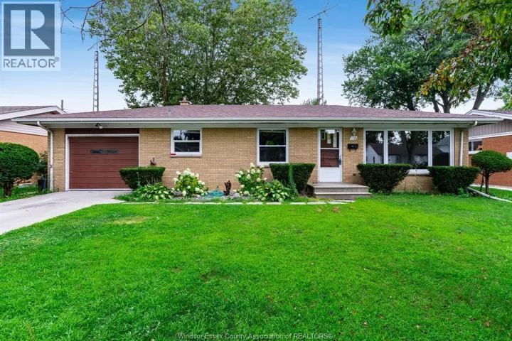 118 QUEENS, Leamington, Ontario N8H3H4