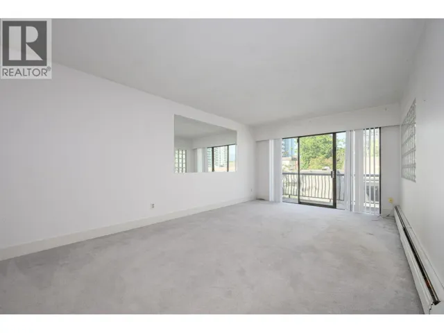 302 214 E 15TH STREET, North Vancouver, British Columbia V7L2R3