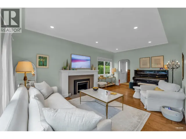 1220 BRAESIDE STREET, West Vancouver, British Columbia V7T2L2