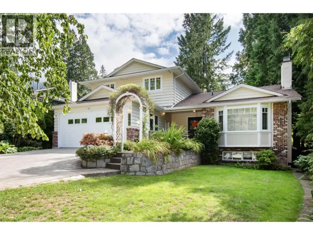 4594 TEVIOT PLACE, North Vancouver, British Columbia V7R4M5