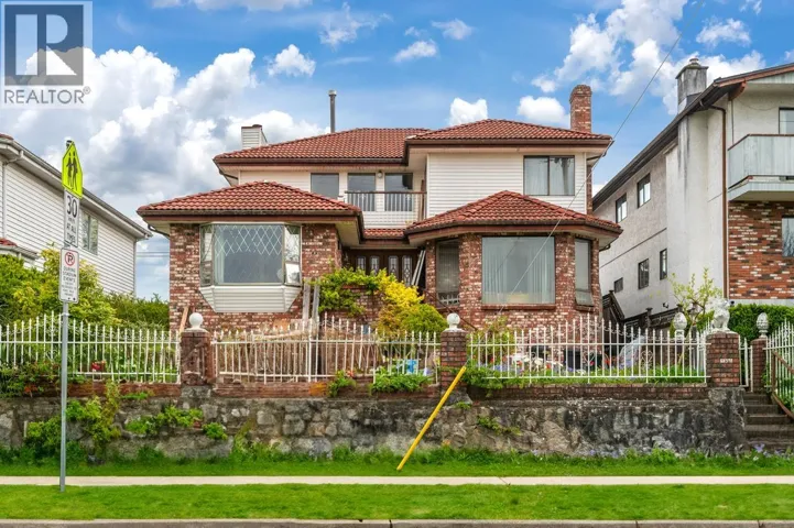 4338 ONTARIO STREET, Vancouver, British Columbia V5V3G9