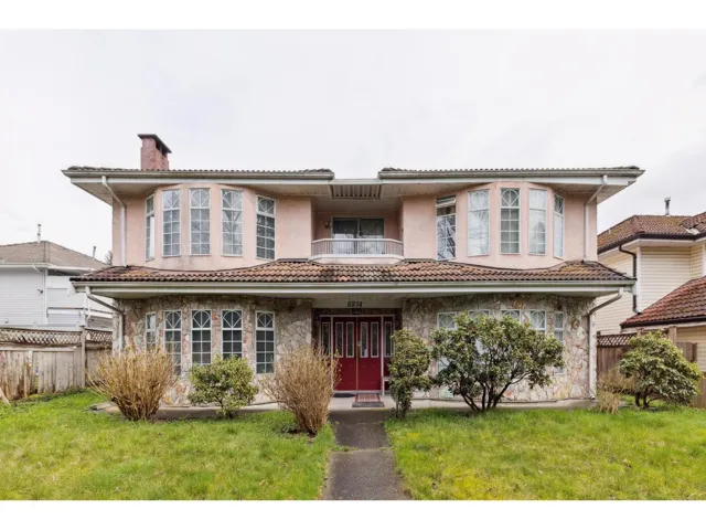 8874 132 STREET, Surrey, British Columbia V3V5P2