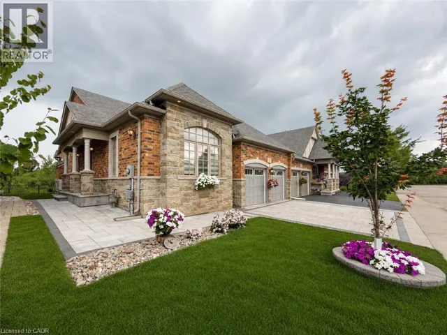 3353 LIPTAY Avenue Unit# 17, Oakville, Ontario L6M0M6