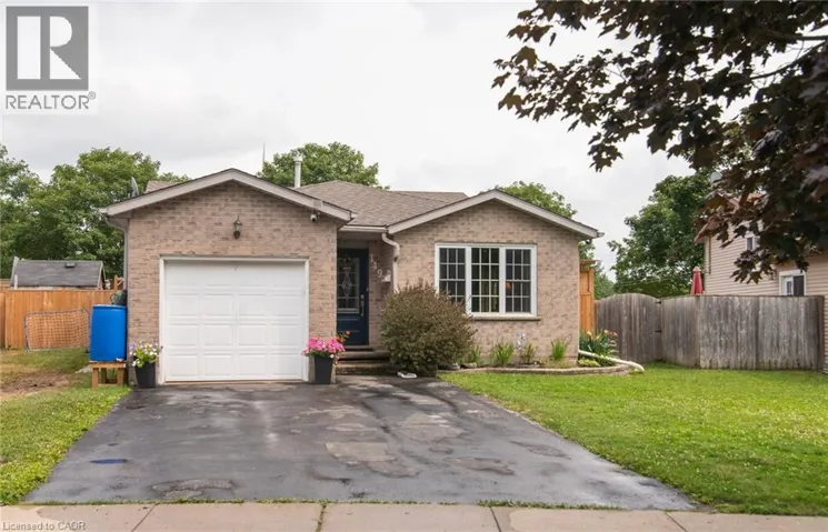 149 BIER Crescent, New Hamburg, Ontario N3A1Y3