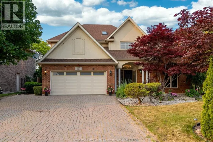 824 LAKE TRAIL, Windsor, Ontario N9G2M8