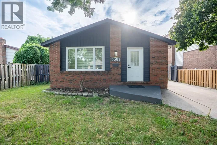 3381 Pineview CRESCENT, Windsor, Ontario N8R2A6
