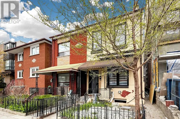 174 MANNING AVENUE, Toronto (Trinity-Bellwoods), Ontario M6J2K5
