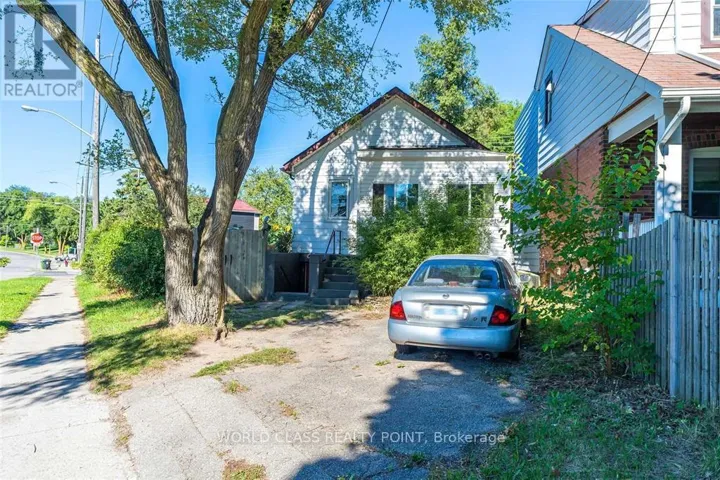 1 MCINTOSH STREET, Toronto (Birchcliffe-Cliffside), Ontario M1N3Y3