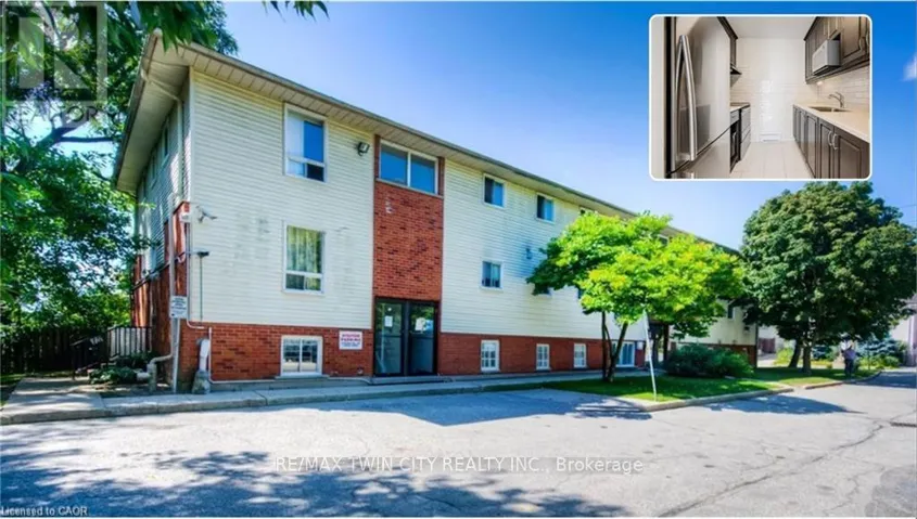 15 - 119 CEDAR STREET S, Kitchener, Ontario N2G3L6