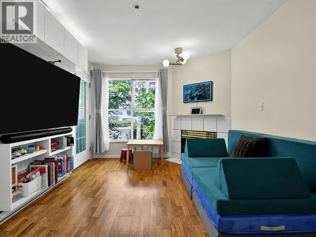 307 509 CARNARVON STREET, New Westminster, British Columbia V3L5S4