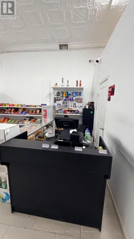 114 QUEEN STREET, Toronto (Church-Yonge Corridor), Ontario M5C1S6
