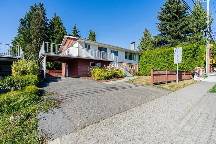 11595 75A AVENUE, Delta, British Columbia V4C1H9