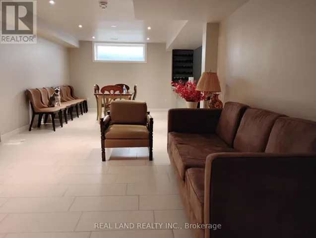 BASEMENT UNIT - 190 HILLSVIEW(BASEMENT) DRIVE N, Richmond Hill (Observatory), Ontario L4C1T2