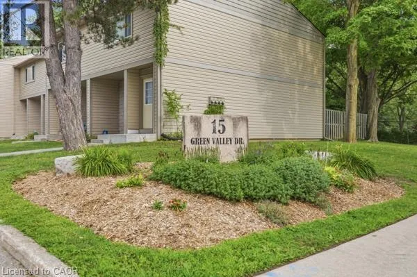 15 GREEN VALLEY Drive Unit# 41, Kitchener, Ontario N2P1K7