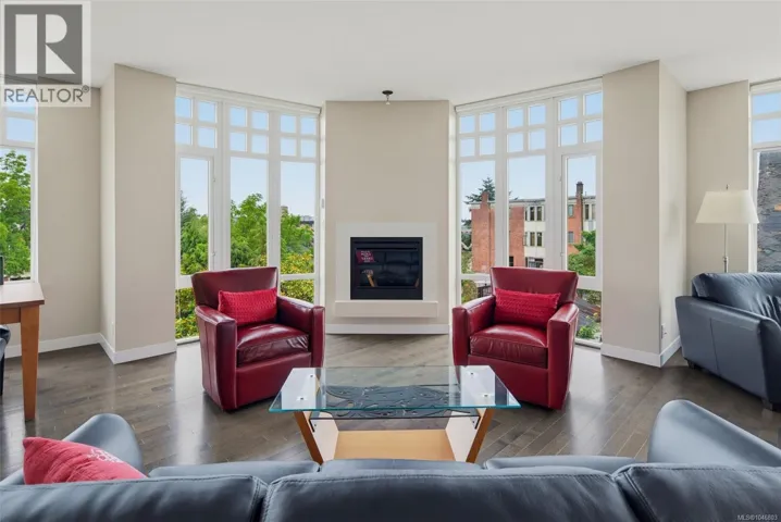 402 999 Burdett Ave, Victoria, British Columbia V8V3G7