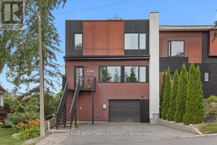 154 DUFORD STREET, Ottawa, Ontario K1L6Z7
