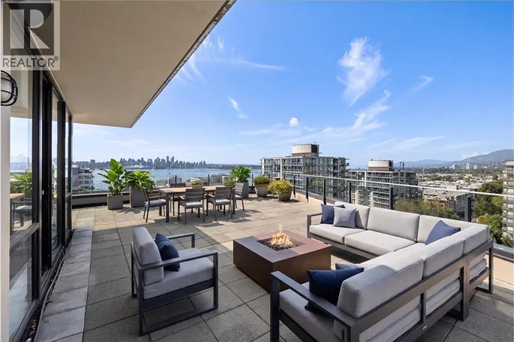 PH2 124 W 1ST STREET, North Vancouver, British Columbia V7M3N3