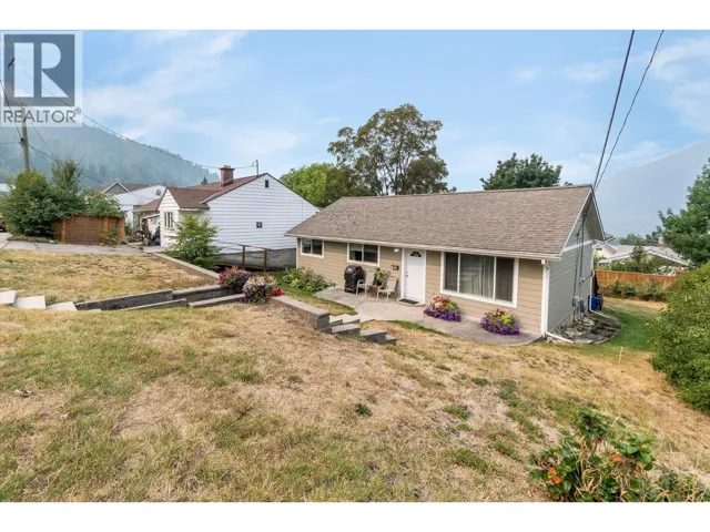 605 Seventh Street, Nelson, British Columbia V1L2Z8
